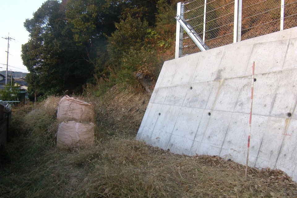 急傾斜地崩壊対策工事（擁壁工）の画像03