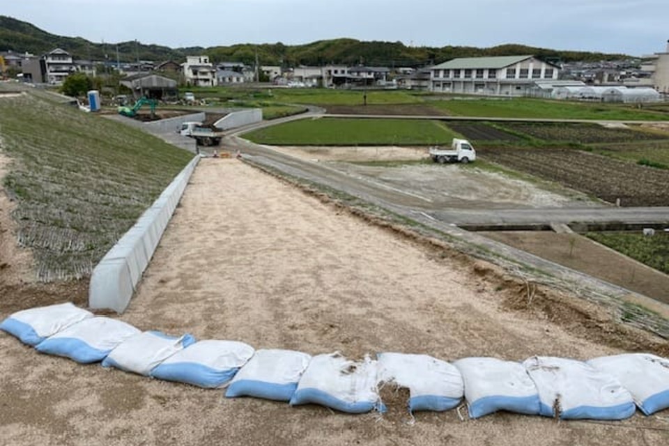 公共　河川工事(取合道工)の画像05